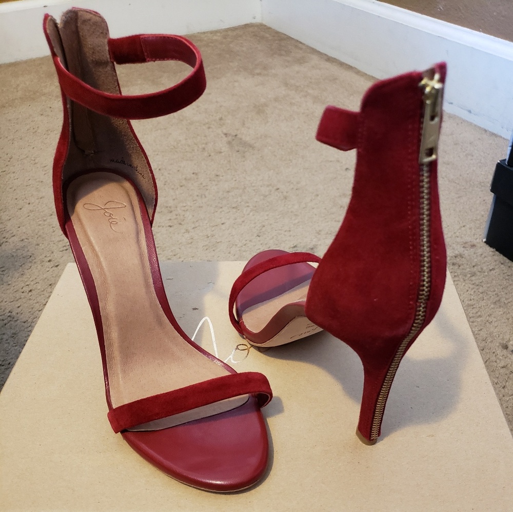 Joe Red Velvet Zipper Heels